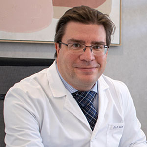 Dr Daniel Bodri